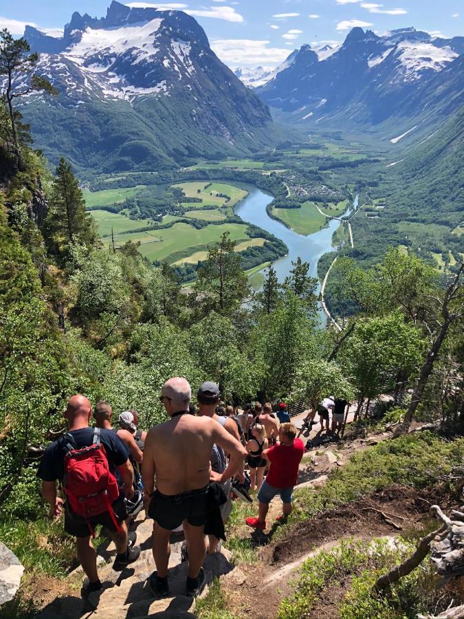 Grand Hotel - By Classic Norway Hotels Andalsnes Bagian luar foto